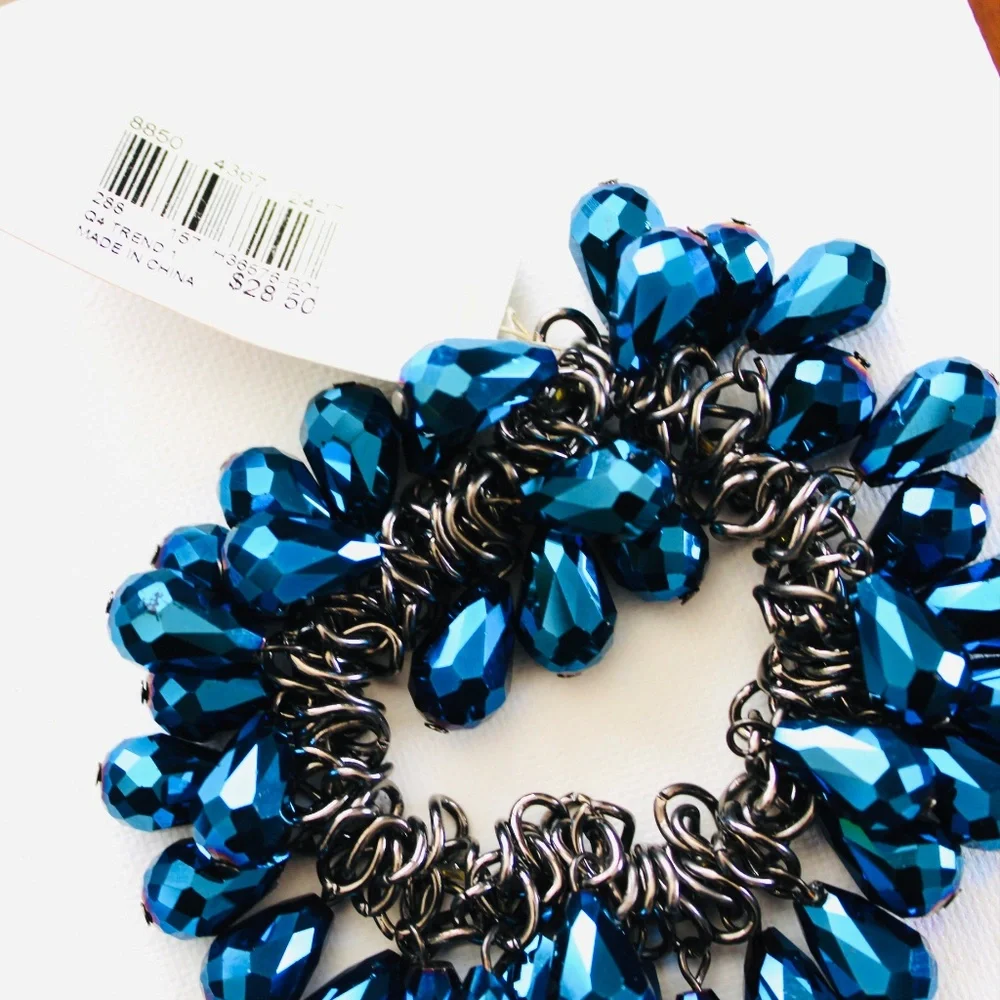 Jewelry Set by M Haskell - Picture 7 of 9